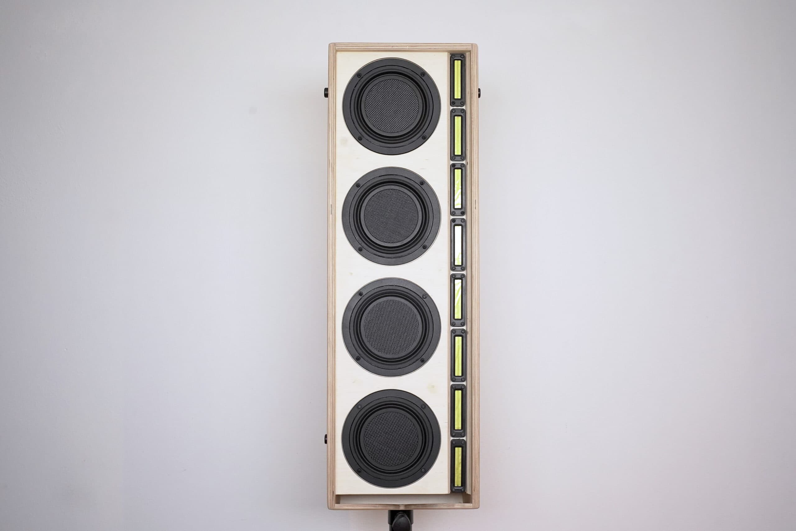 T3 — detail 2